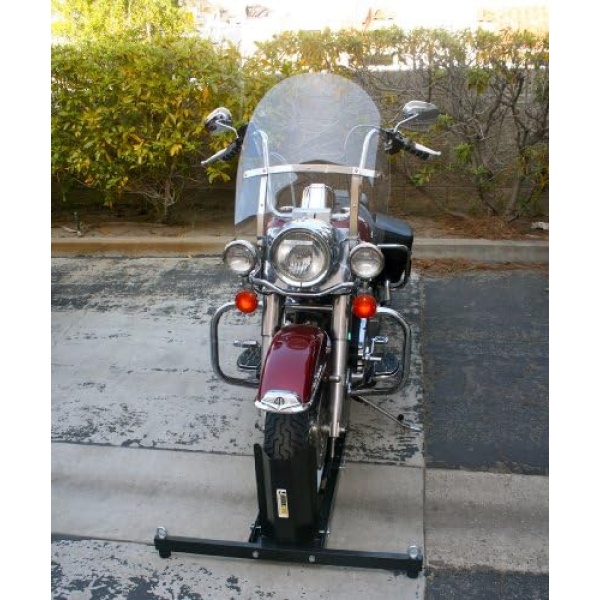 MaxxHaul 70271 Adjustable Motorcycle Wheel Chock Stand Heavy Duty 1800lb Weight - Image 3